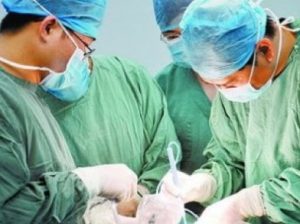 El tratamiento quirúrgico es el último recurso para una hernia cervical